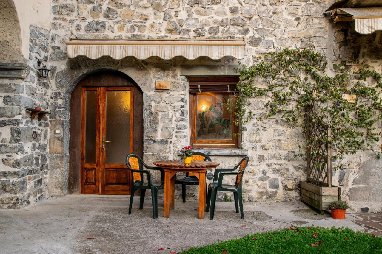 Castello Di Zorzino Iseo Lake Riva di Solto Exterior photo